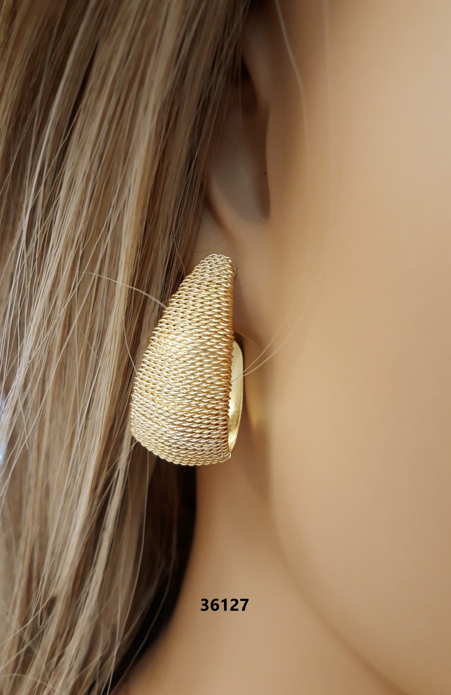 36127 18K Gold Layered Earring